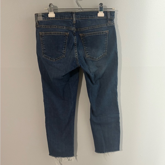 Zara • Raw Hem Jeans - Picture 2 of 9